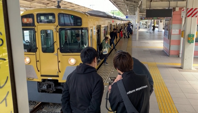 西武池袋線入間市駅ホームPV撮影風景