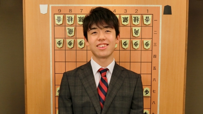 19：50～放送『タイトル戦 徹底解説 #876』　(C)囲碁・将棋チャンネル