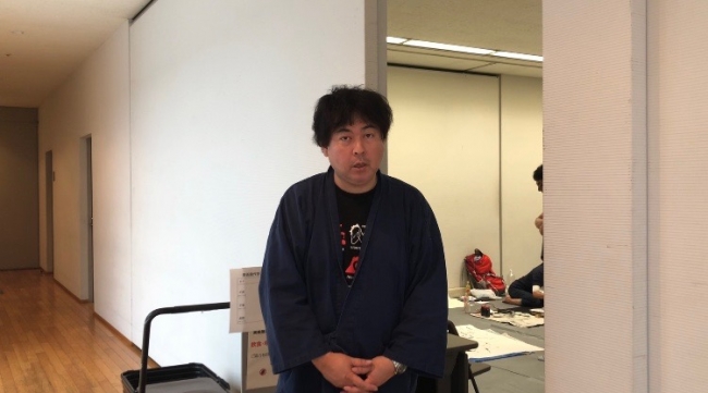 特別審査員の山本尚志氏。提出作品紹介動画の撮影中