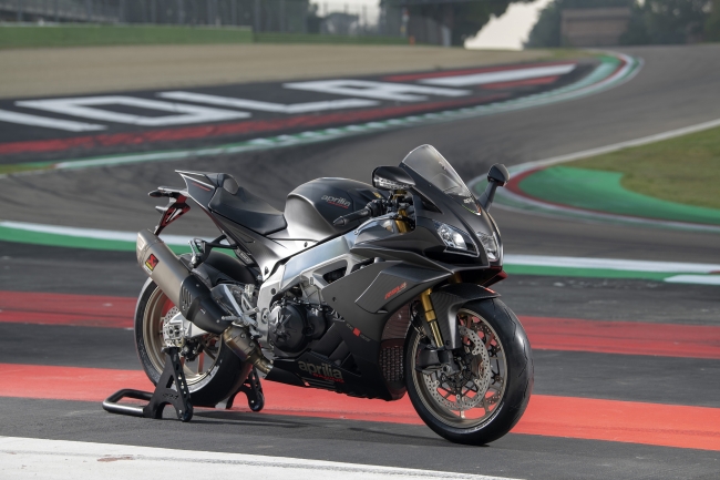 Aprilia RSV4 1100 Factory（日本初公開）