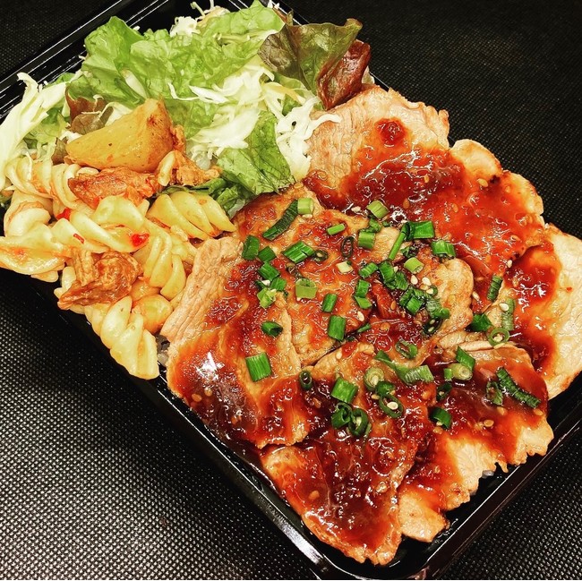 ラム肉のジンギスカン(1,000円)