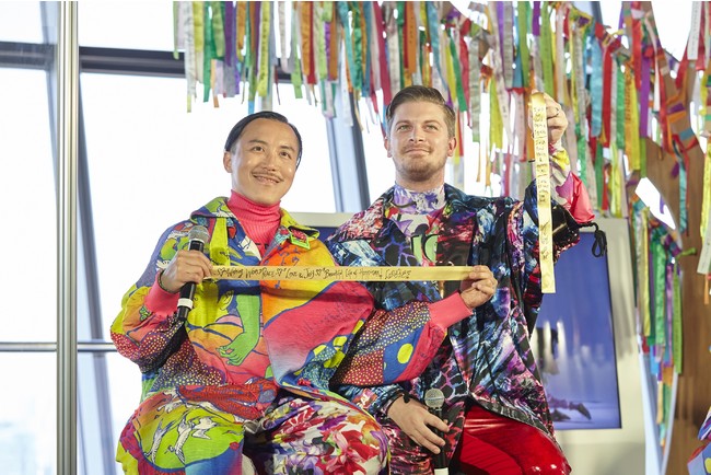 左レスリー・キー氏　右ジョシュア・ヴィンセント・オッグ氏 ©TOKYO-SKYTREE