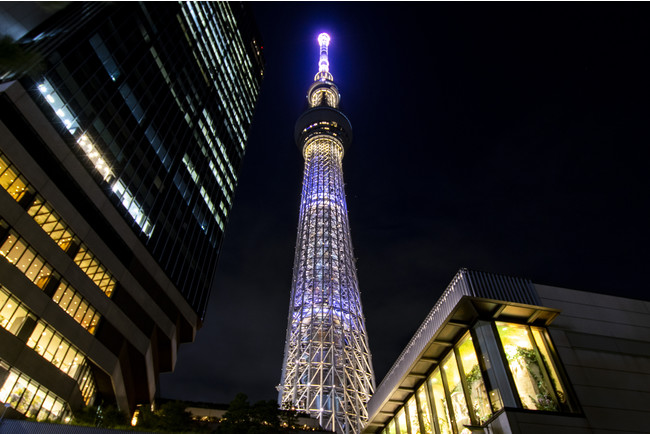 △「しだれ花火」をイメージした演出　©TOKYO-SKYTREE