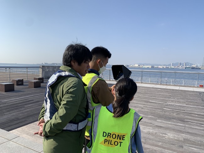 神戸港で空撮を行いました