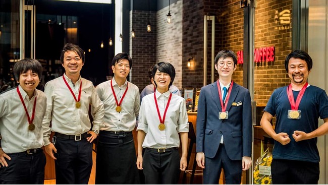 ウイークリー芸者まつり★メイン会場、東京駅丸の内南口徒歩２分東京中央郵便局１F 当時世界初だったゲイシャ専門店１号のサザコーヒー KITTE 丸の内店