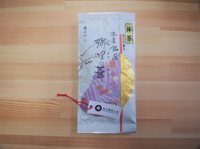 「郷里の華　奥みどり＜棒茶＞」（税込1,080円）　Teas of the World（仏）で『Gourmet medal』を受賞