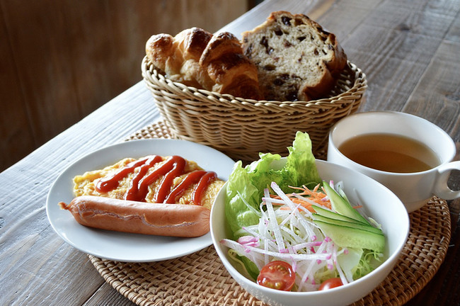 地元飲食店とのコラボメニュー