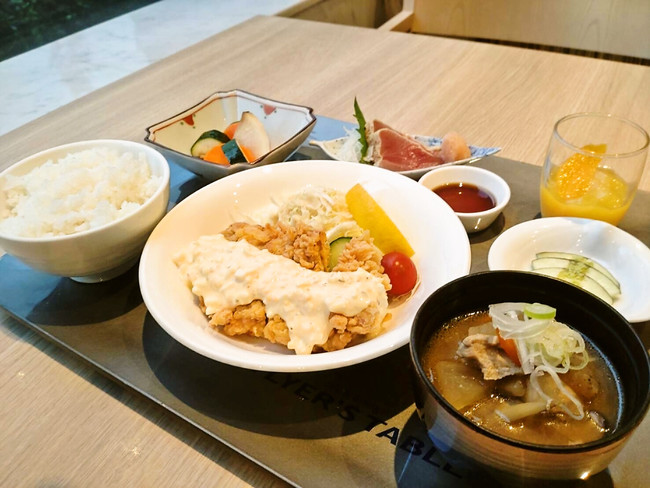 ランチ：フライヤーズ定食