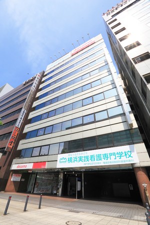 学校法人岩崎学園横浜実践看護専門学校（新横浜）