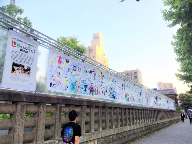 築地本願寺での展示の様子