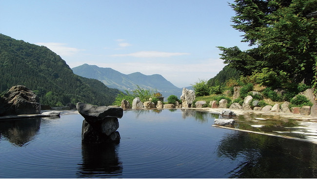 絶景の露天風呂　秘湯・馬曲温泉