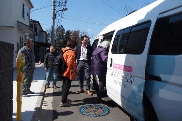 送迎車の「くらちゃん号」