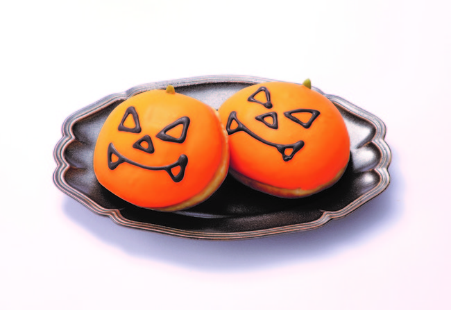 ＜クリスピー・クリーム・ドーナツ＞ ハロウィン ジャック キャラメルカスタード 270円 ■1階 北ブロック デリシャスコート