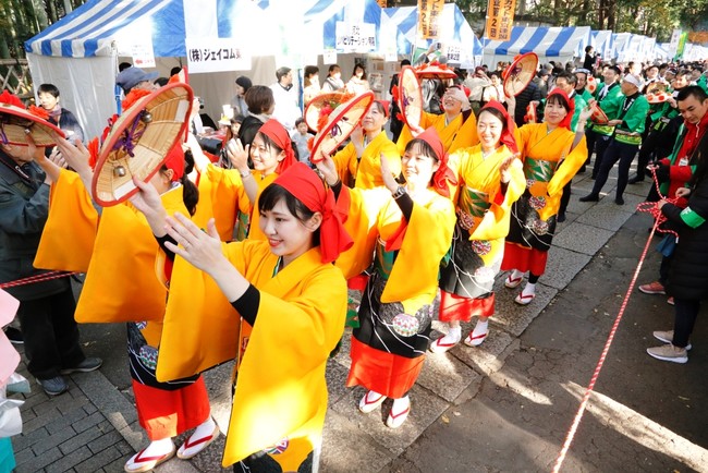 昨年の花笠踊りパレードの様子