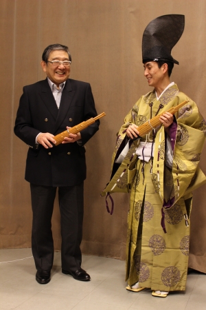 豊英秋（元宮内庁楽部首席楽長）矢部太郎 （お笑い芸人・カラテカ）