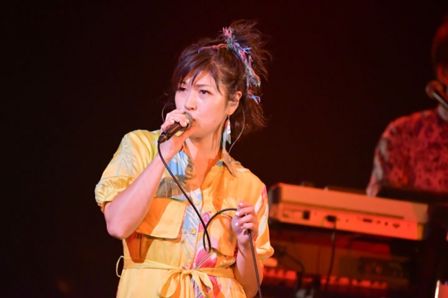 BONNIE PINK