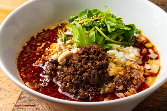 牛清湯　赤担々麺(白ゴマ)　1,300円