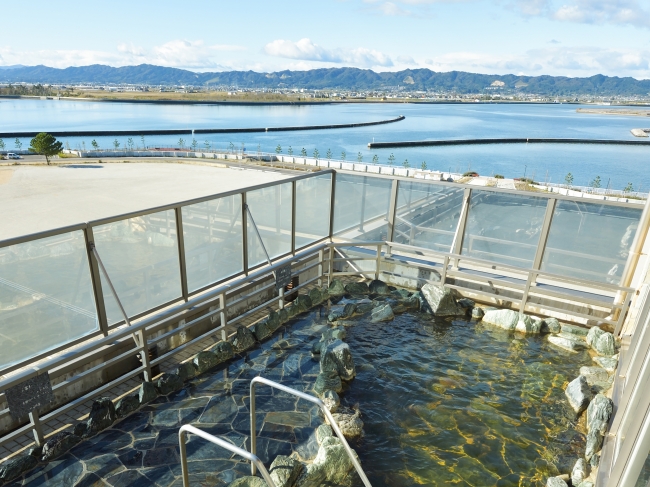 わたり温泉鳥の海の展望浴場