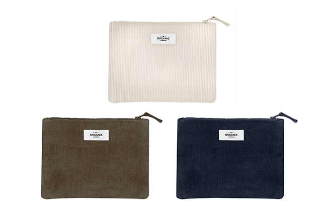 「CORDUROY POUCH L」（上）Stone（左下から）Clay, Dark Blue