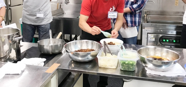 ラーメン完成まで1日で実習します