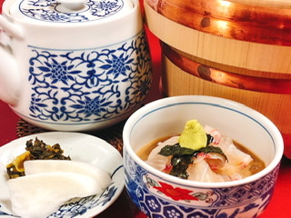 割烹よし田　名物「鯛茶」