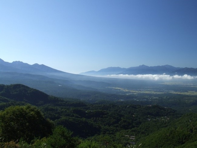 八ヶ岳、南アルプスの向こう静岡県から蓼科へ