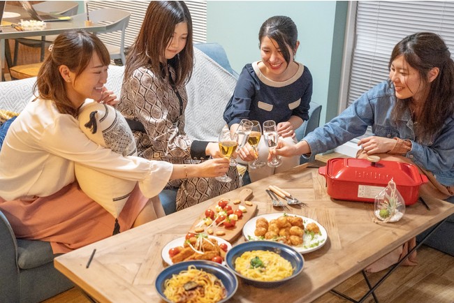 お部屋にはBRUNOなど充実の調理器具をご用意。　※食材はお持ち込みください。