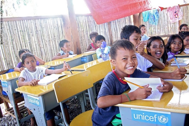 ©UNICEF Philippines/2014/Joey Reyna