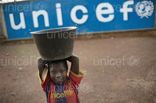 ©UNICEF/NYHQ2011-0818-JAN GRARUP