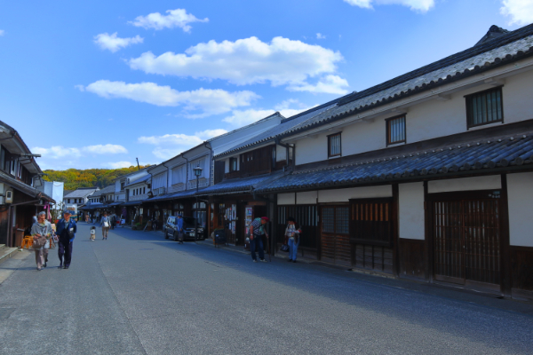 美観地区の本町通り