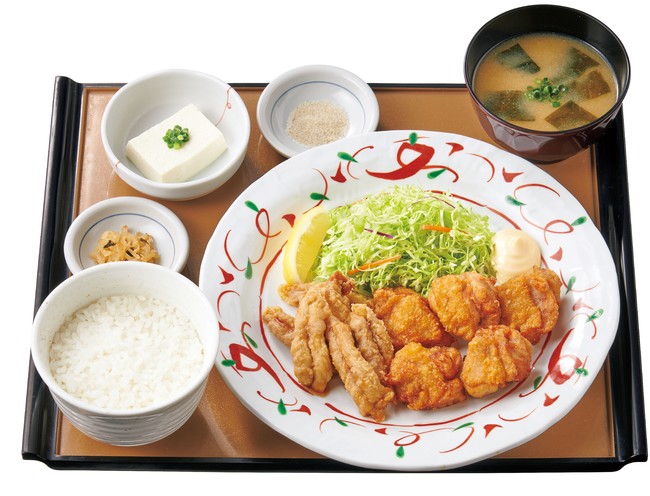 特・せせりと鶏もものから揚げ定食［せせり6個・鶏もも5個］ 960円（税込）