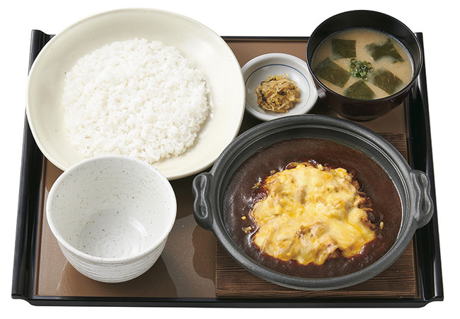 しょうが焼カレー定食〔チーズ付〕 860円（税込）