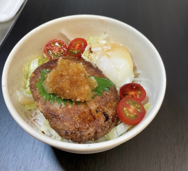 さっぱり和風のロコモコ丼 ¥880-