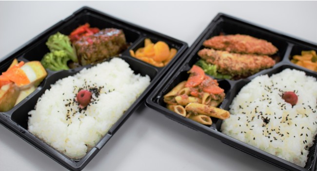 鴨台食堂提供の４００円弁当（肉・魚）