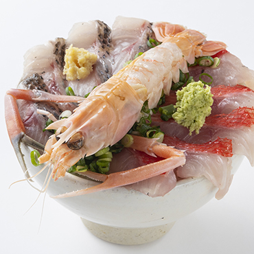 深海魚丼 2,500円(税込)