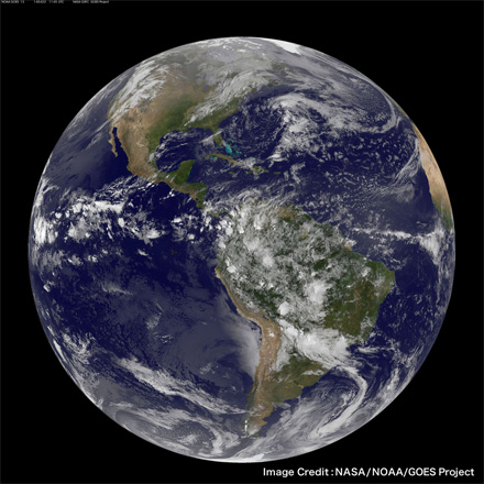 （C）NASA／NOAA／GOES Project