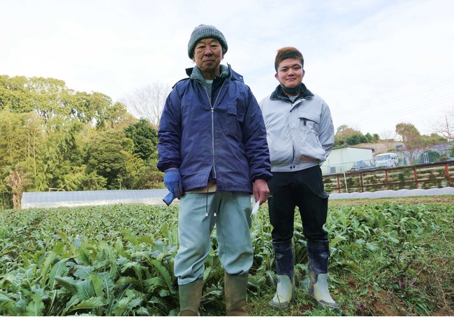 広瀬農園の広瀬社長(左)と協力会社の小野氏(右)