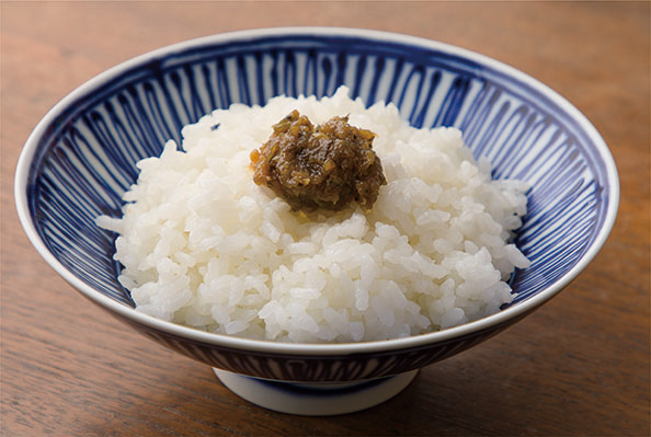 ご飯に　ごぼうと紫蘇の南蛮味噌