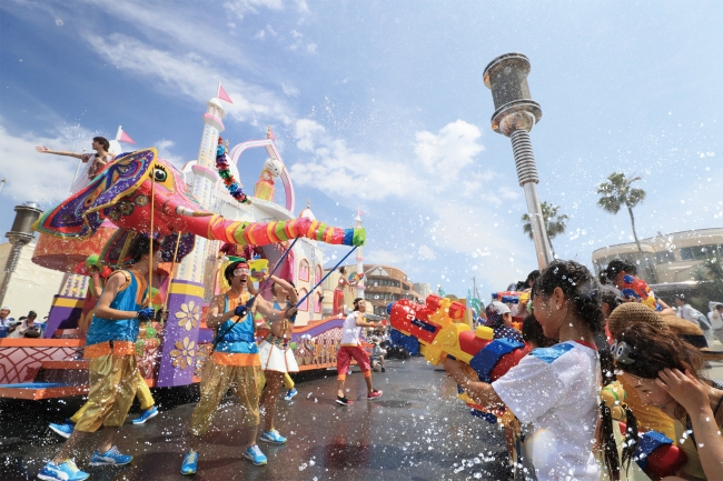 大阪にひと足早く夏到来！