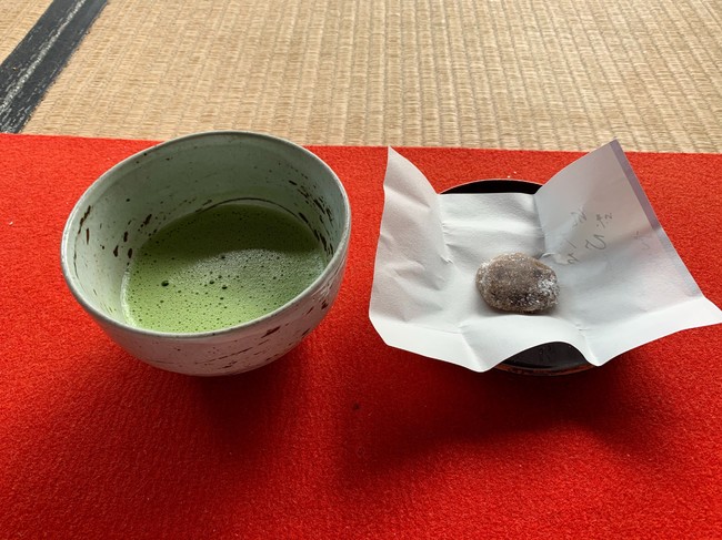 本格的な抹茶をいただいて、ほっこりできる。