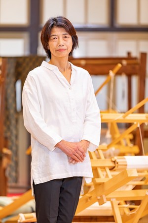 田中由美子氏