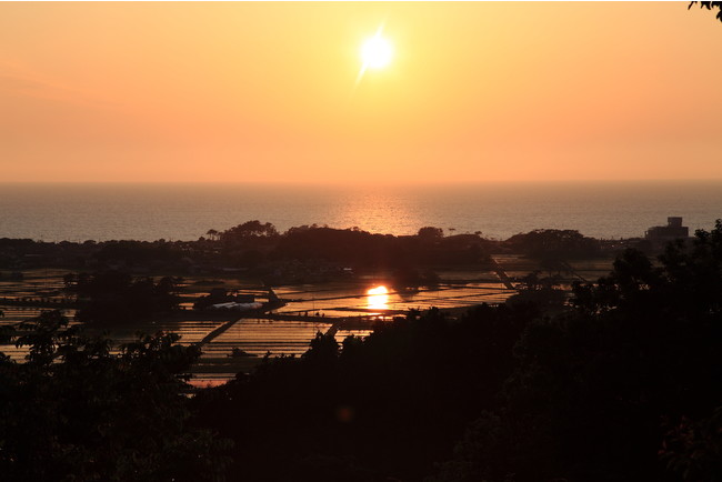 日本海・九十九島の夕日