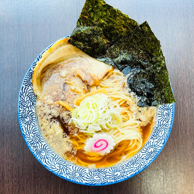 コク深スープの醤ラーメン”海”