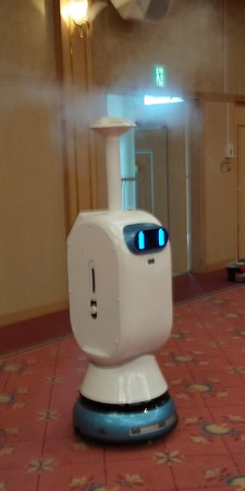 ナノプラチナ噴霧ロボット