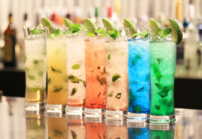 Rainbow Mojito（ホテルラウンジ提供）イメージ