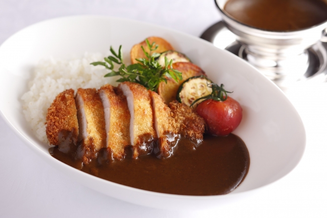 霧島豚ロース肉のカツカレー