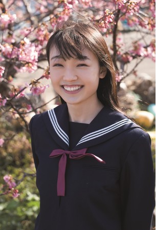 「B.L.T.graduation2021中学卒業」TOKYO NEWS magazine&mook（honto）購入特典ポストカード【山﨑愛生（モーニング娘。’21）】