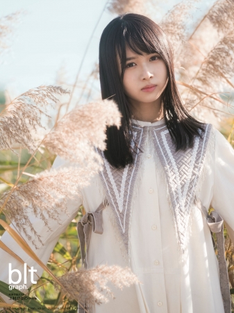 【別冊付録・上村ひなの特大ポスター全3種】「blt graph. vol.51」(東京ニュース通信社刊)