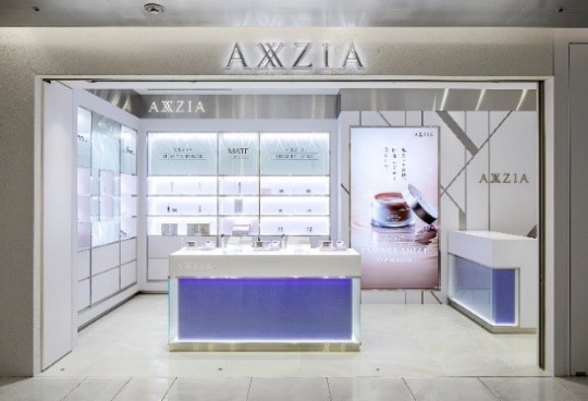 AXXZIA GINZA SIX店 内観