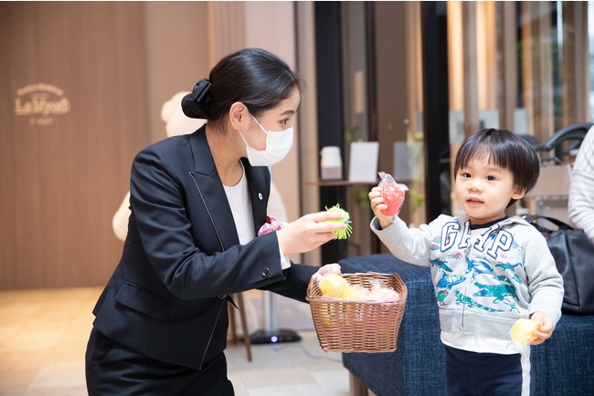 お子様へハッピープレゼント